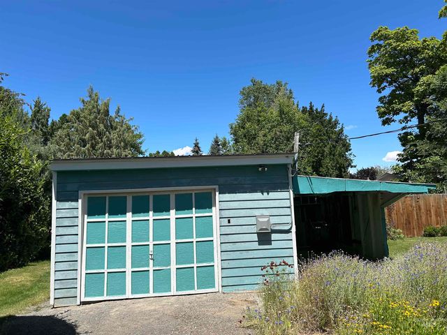 604 8th Ave E, Jerome, ID 83338