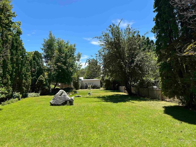 604 8th Ave E, Jerome, ID 83338