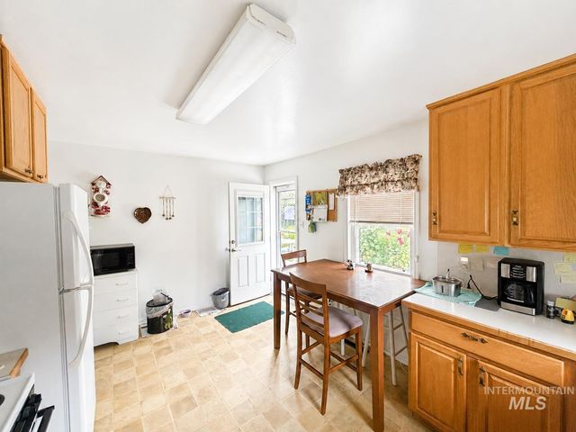 604 8th Ave E, Jerome, ID 83338