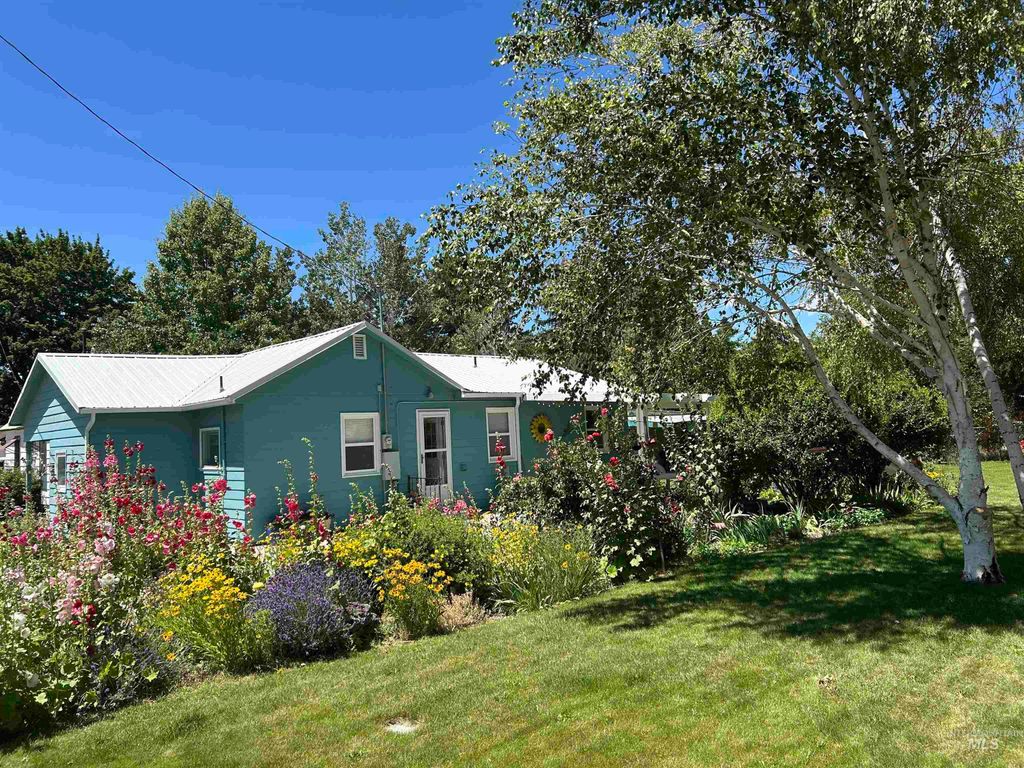 604 8th Ave E, Jerome, ID 83338