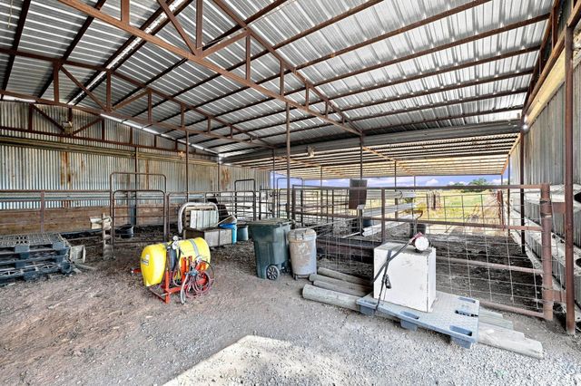 878 County Road 2900, Dodd City, TX 75438