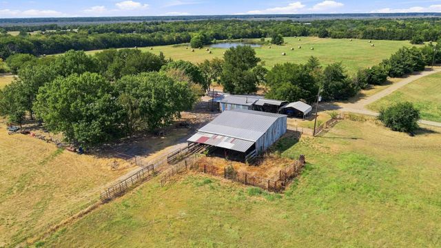 878 County Road 2900, Dodd City, TX 75438