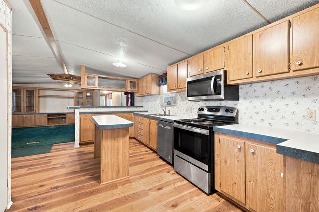 878 County Road 2900, Dodd City, TX 75438
