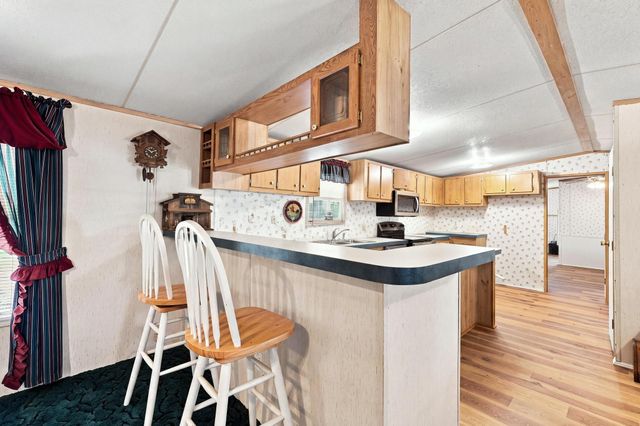 878 County Road 2900, Dodd City, TX 75438
