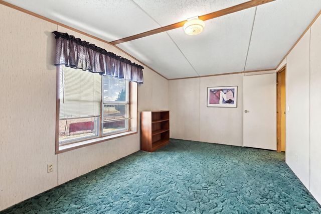 878 County Road 2900, Dodd City, TX 75438
