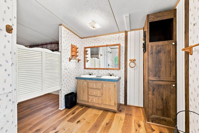 878 County Road 2900, Dodd City, TX 75438