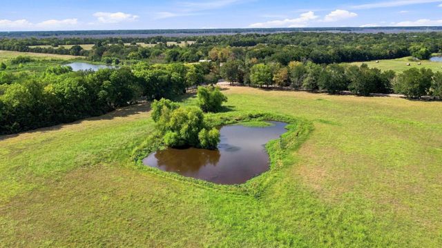 878 County Road 2900, Dodd City, TX 75438