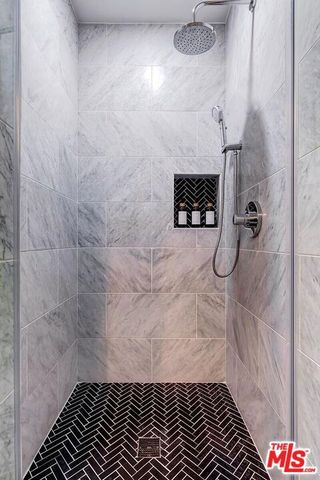 9356 Sierra Mar Drive, Los Angeles, CA 90069