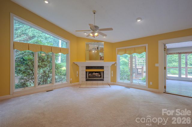 5 Kari Circle, Candler, NC 28715