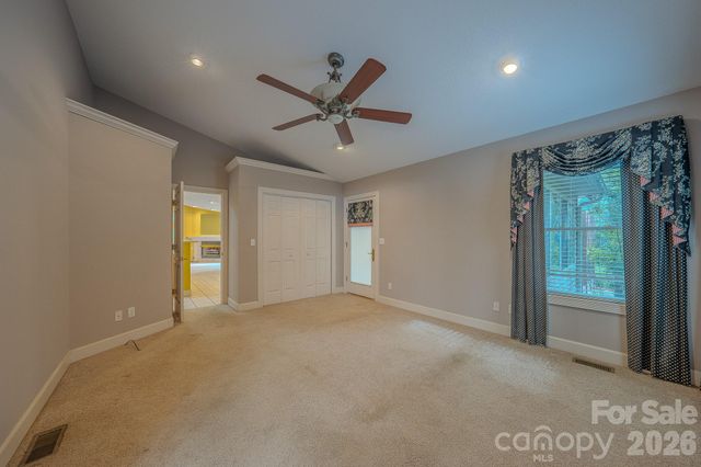 5 Kari Circle, Candler, NC 28715