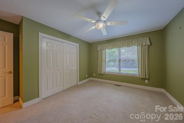 5 Kari Circle, Candler, NC 28715