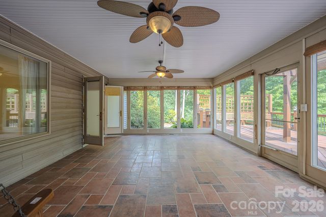 5 Kari Circle, Candler, NC 28715