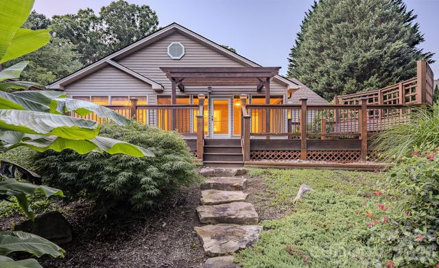 5 Kari Circle, Candler, NC 28715