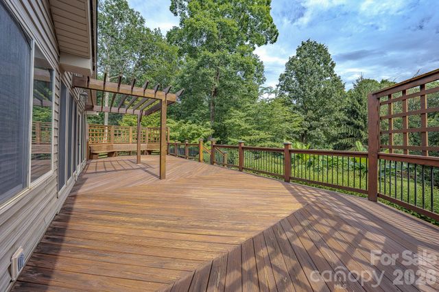 5 Kari Circle, Candler, NC 28715