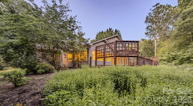 5 Kari Circle, Candler, NC 28715