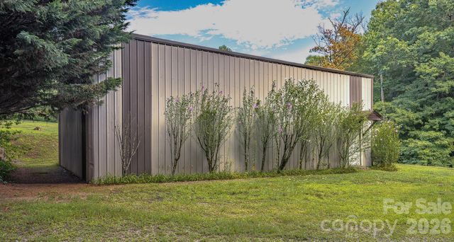5 Kari Circle, Candler, NC 28715