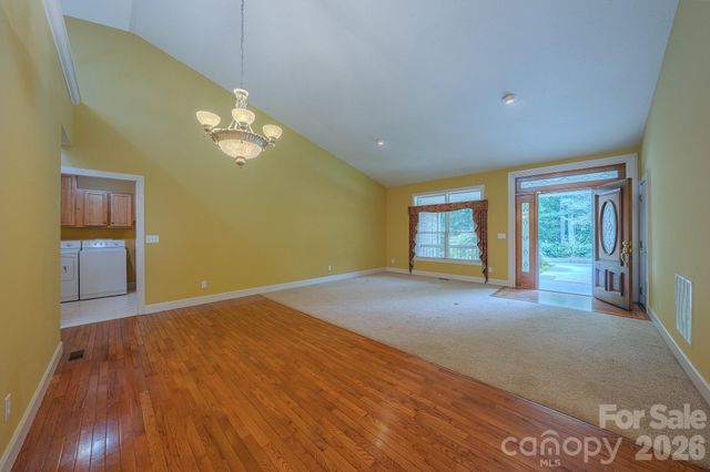 5 Kari Circle, Candler, NC 28715