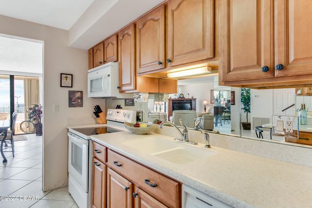 901 S Atlantic Ave Apt 102, Ormond Beach, FL 32176