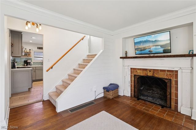 141 Melbourne Avenue, Akron, OH 44313