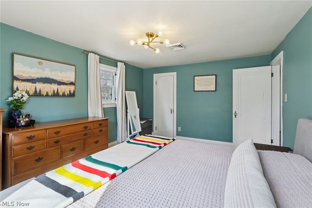 141 Melbourne Avenue, Akron, OH 44313