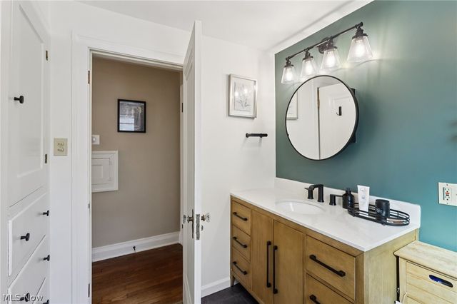 141 Melbourne Avenue, Akron, OH 44313