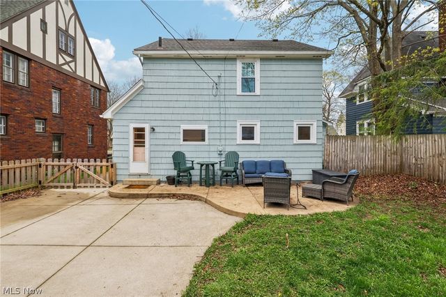 141 Melbourne Avenue, Akron, OH 44313