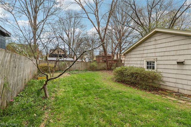 141 Melbourne Avenue, Akron, OH 44313