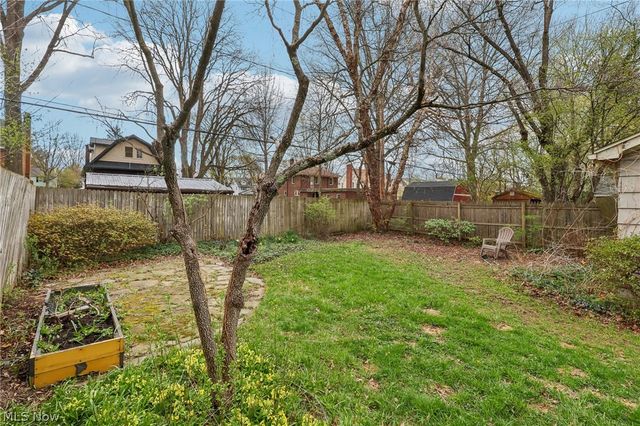 141 Melbourne Avenue, Akron, OH 44313