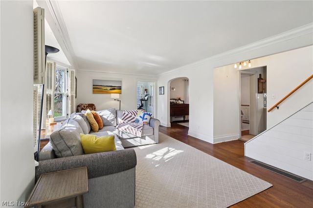 141 Melbourne Avenue, Akron, OH 44313