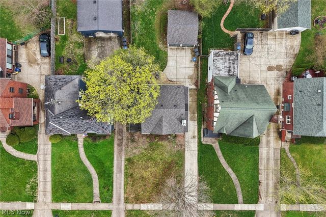 141 Melbourne Avenue, Akron, OH 44313