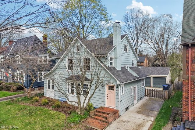 141 Melbourne Avenue, Akron, OH 44313