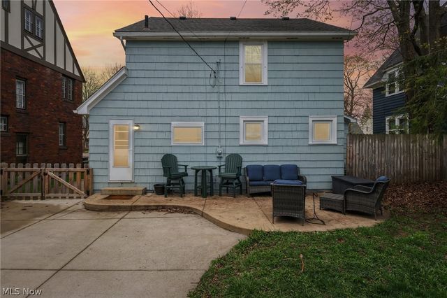 141 Melbourne Avenue, Akron, OH 44313