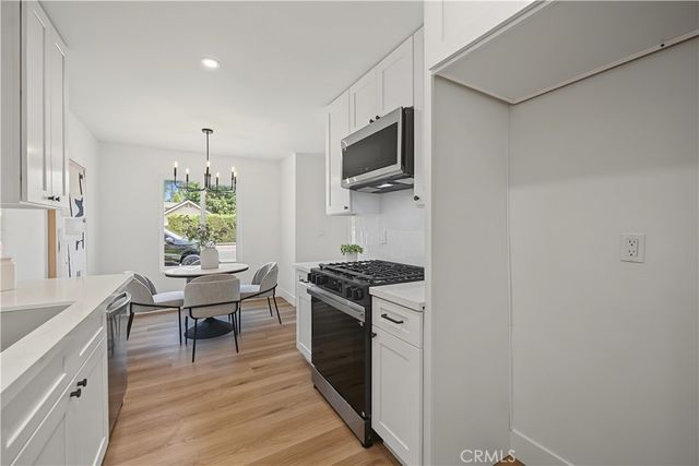 700 W La Veta Avenue N5, Orange, CA 92868