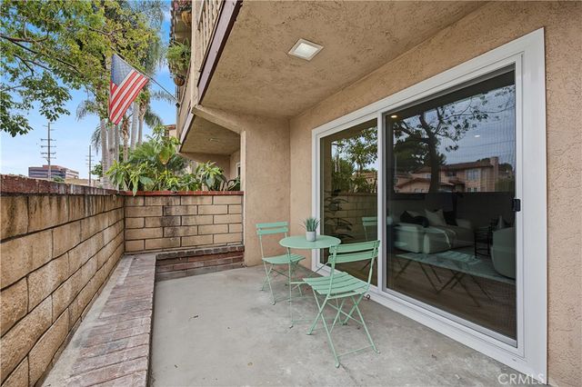 700 W La Veta Avenue N5, Orange, CA 92868