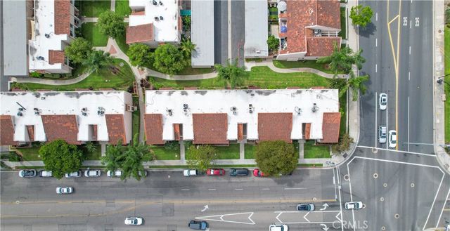 700 W La Veta Avenue N5, Orange, CA 92868