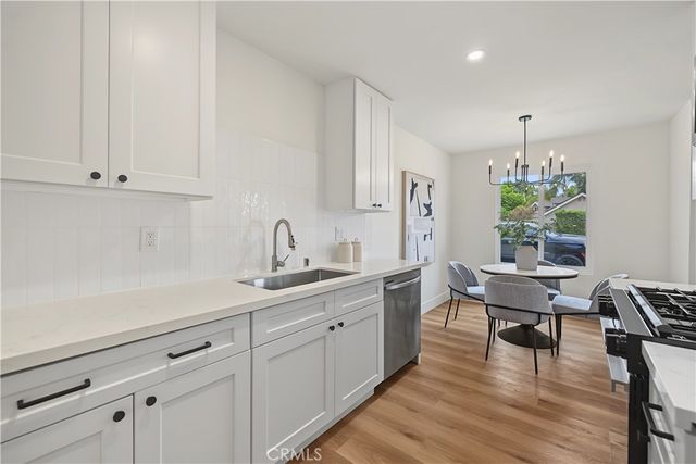 700 W La Veta Avenue N5, Orange, CA 92868