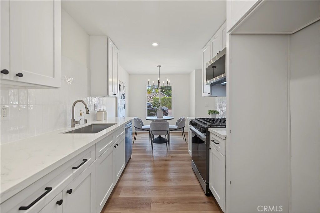 700 W La Veta Avenue N5, Orange, CA 92868