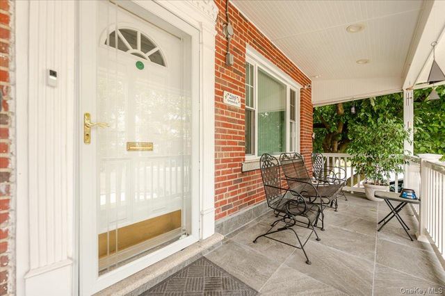 2015 Narragansett Avenue, Bronx, NY 10461