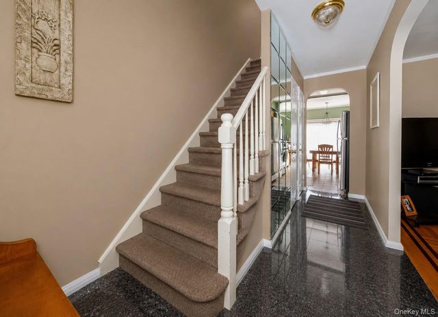 2015 Narragansett Avenue, Bronx, NY 10461