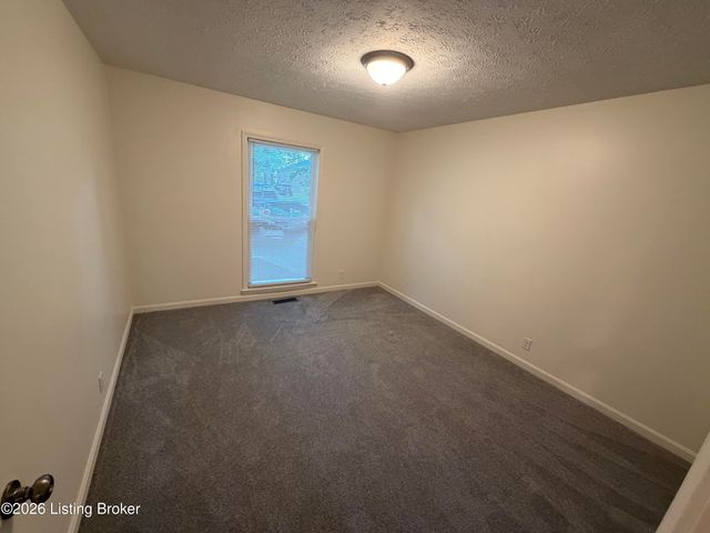 1020 Fenley Ave, Louisville, KY 40222