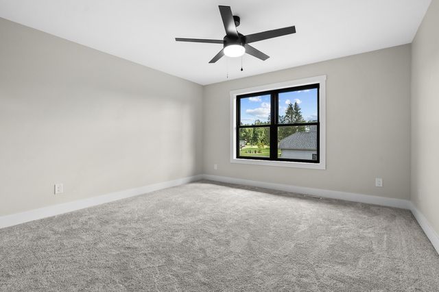 5217 Green Pine Lane, Kalamazoo, MI 49009