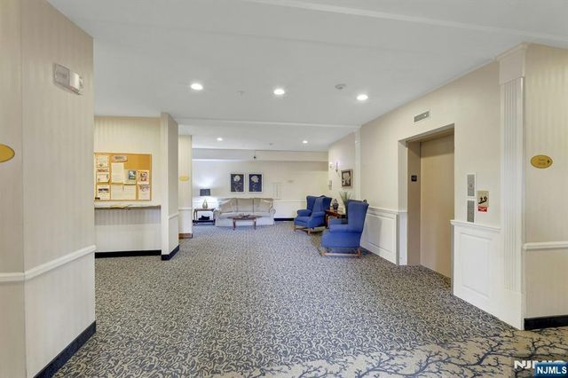 6412 Richmond Road 412, West Milford, NJ 07480