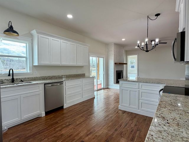 172 NEW BETHEL RD, Selmer, TN 38375