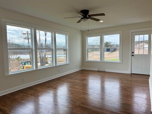 172 NEW BETHEL RD, Selmer, TN 38375