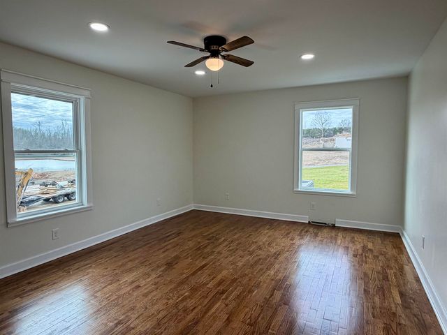 172 NEW BETHEL RD, Selmer, TN 38375