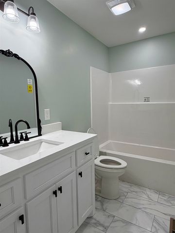 172 NEW BETHEL RD, Selmer, TN 38375