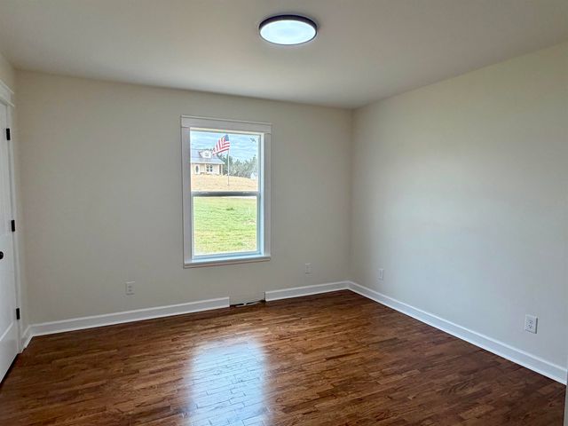 172 NEW BETHEL RD, Selmer, TN 38375