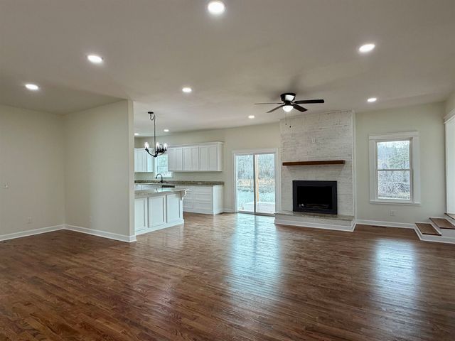 172 NEW BETHEL RD, Selmer, TN 38375