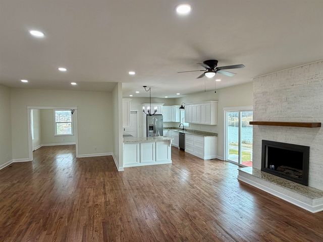 172 NEW BETHEL RD, Selmer, TN 38375