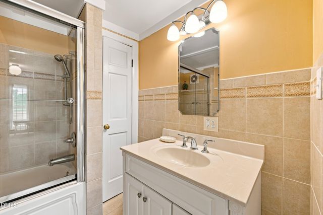 119 N College Street, Youngsville, NC 27596